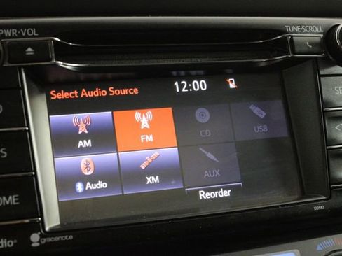 Used 2018 Toyota RAV4 XLE image 31