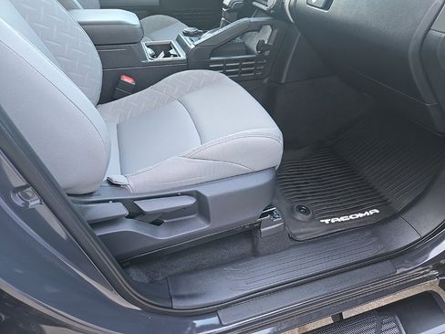 Used 2025 Toyota Tacoma SR5 image 78