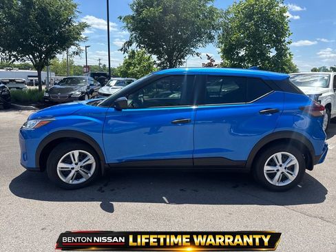 Used 2025 Nissan Kicks Play S FWD image 5