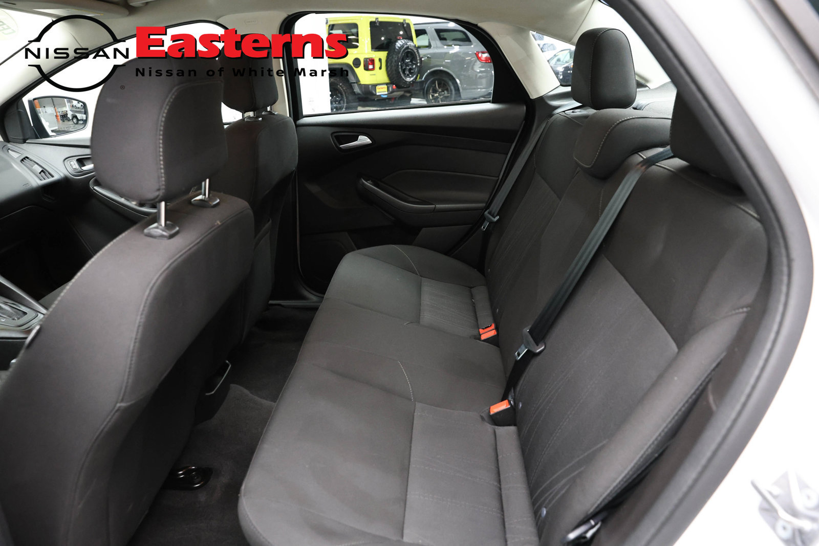 Used 2018 Ford Focus SE w/ Cold Weather Package FWD image 20