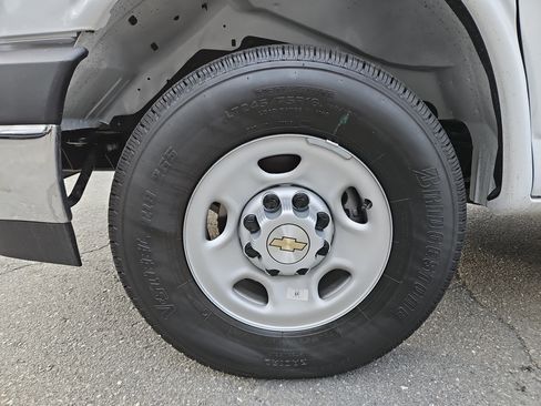 New 2026 Chevrolet Express 3500 w/ Power Convenience Package RWD image 8