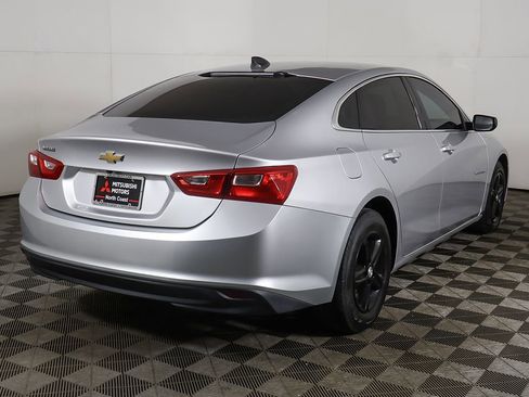 Used 2019 Chevrolet Malibu LS image 7