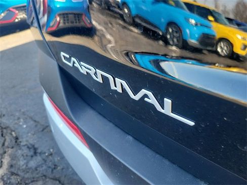 Certified 2025 Kia Carnival image 26