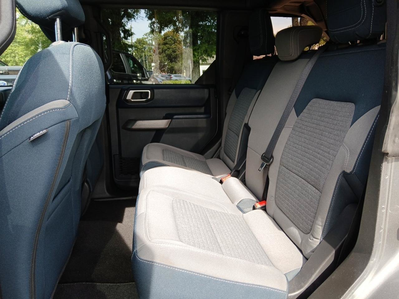 Used 2023 Ford Bronco Outer Banks AWD/4WD image 11