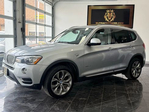 Used 2017 BMW X3 xDrive28i image 3