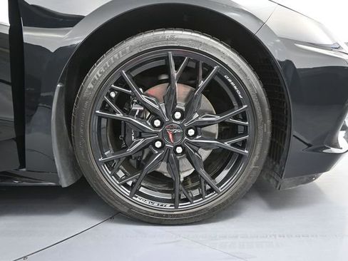 Used 2025 Chevrolet Corvette Stingray Convertible w/ 1LT image 14