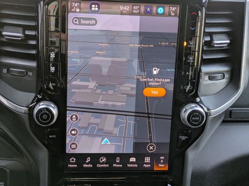 Used 2025 RAM 2500 Laramie image 21