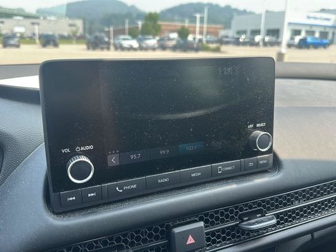 Used 2024 Honda HR-V LX image 14