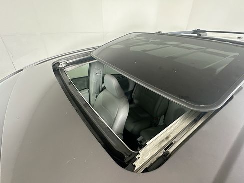 Used 2015 Toyota Sienna XLE w/ XLE Navigation Package image 24