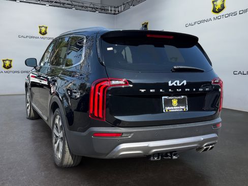 Used 2022 Kia Telluride EX w/ EX Premium Package FWD image 3
