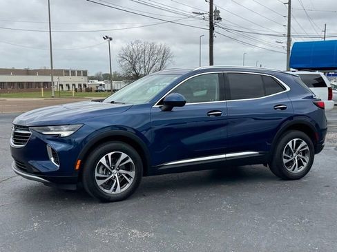 Used 2023 Buick Envision Essence image 3