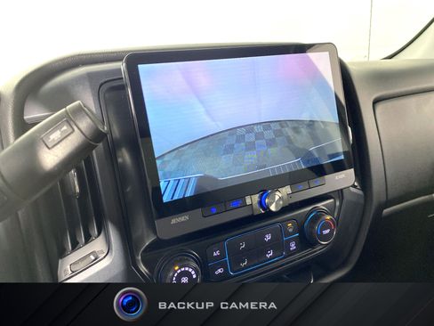 Used 2018 Chevrolet Silverado 2500 W/T w/ WT Convenience Package image 3