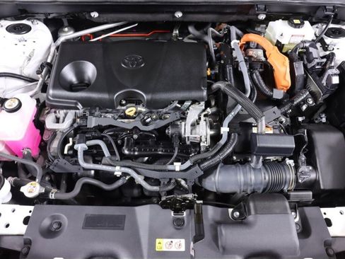 Used 2021 Toyota RAV4 LE image 34