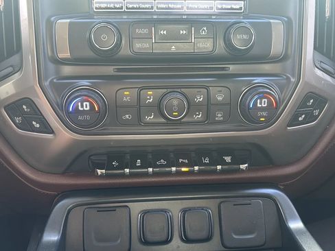 Used 2015 Chevrolet Silverado 3500 High Country w/ Duramax Plus Package AWD/4WD image 23