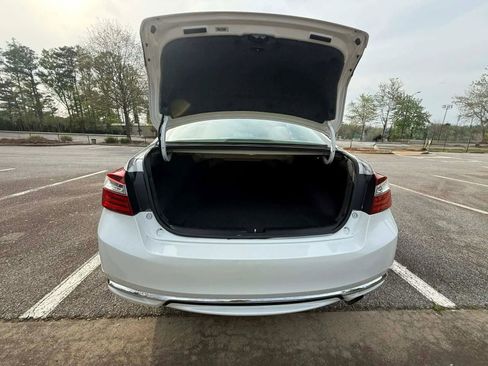 Used 2016 Honda Accord LX image 12