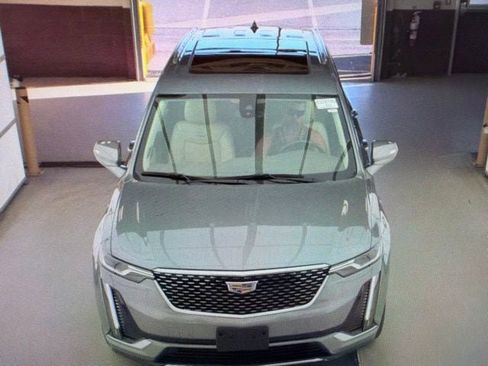 Used 2023 Cadillac XT6 Premium Luxury AWD/4WD image 9