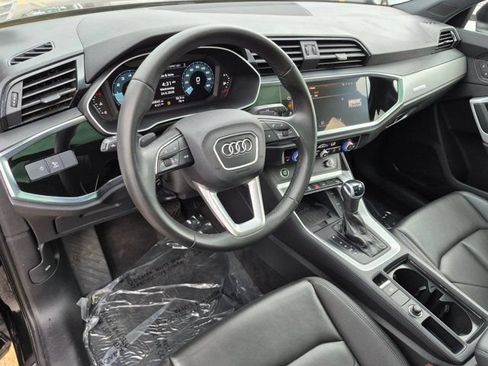 Certified 2024 Audi Q3 2.0T Premium Plus w/ Premium Plus Package AWD/4WD image 11
