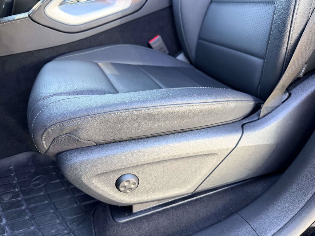 Used 2025 Mercedes-Benz GLE 350 4MATIC image 18