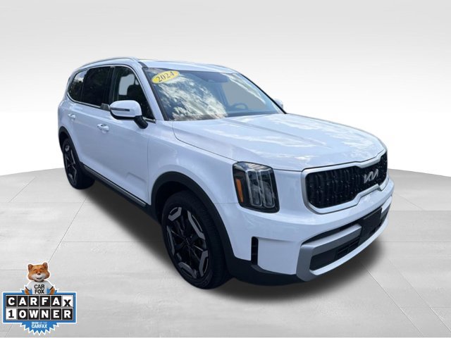 Used 2024 Kia Telluride EX w/ EX Captain's Chair Package AWD/4WD image 9