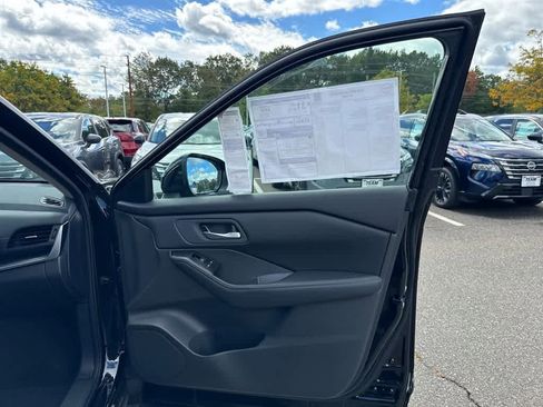 New 2026 Nissan Rogue SV image 24