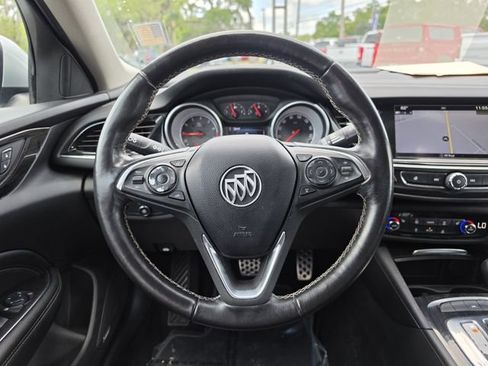 Used 2018 Buick Regal Essence w/ Driver Confidence Package #1 FWD image 14