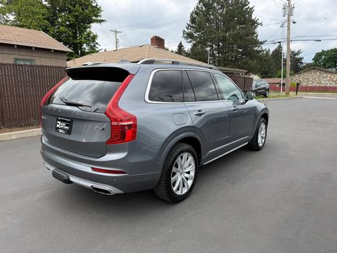 Used 2017 Volvo XC90 T6 Momentum AWD/4WD image 4