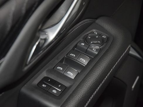 Used 2024 GMC Yukon XL Denali AWD/4WD image 50