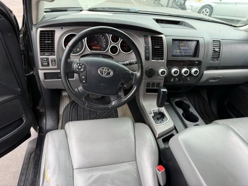 Used 2011 Toyota Sequoia SR5 w/ Premium Pkg RWD image 16