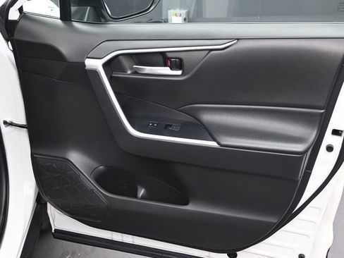 Certified 2022 Toyota RAV4 XLE w/ Convenience Package image 28