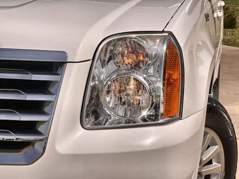 Used 2008 GMC Yukon 2WD Hybrid image 24