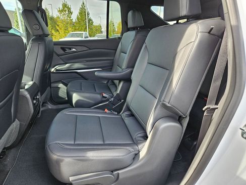 New 2026 Chevrolet Traverse LT w/ Sun and Wheel Package image 14