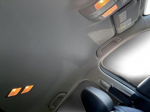 Used 2019 MAZDA CX-5 Touring image 17