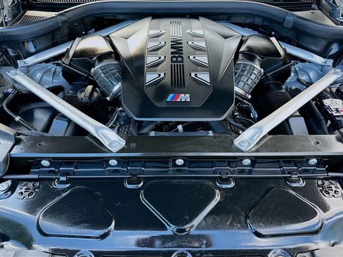 Used 2024 BMW X5 M60i image 34