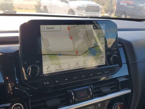 Used 2022 Nissan Pathfinder SL image 19