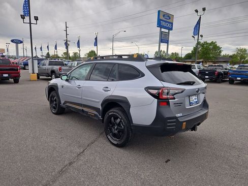 Used 2025 Subaru Outback Wilderness AWD/4WD image 4