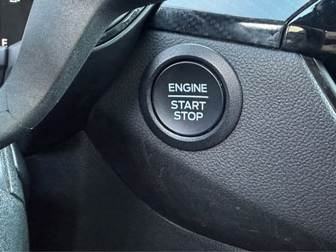 Used 2023 Ford Escape ST-Line image 23