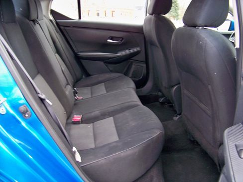 Used 2021 Nissan Sentra SV FWD image 32