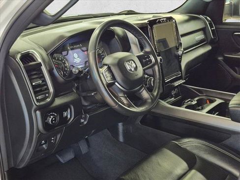 Used 2024 RAM 1500 Big Horn AWD/4WD image 9