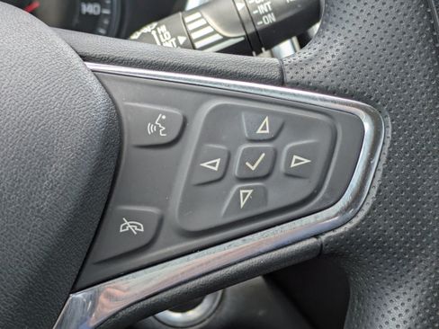 Used 2021 Chevrolet Equinox LT AWD/4WD image 23