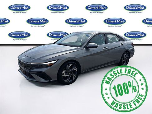 Used 2024 Hyundai Elantra Limited FWD image 3