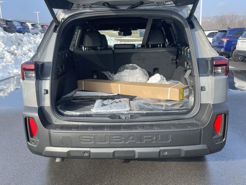 New 2026 Subaru Outback Touring image 5