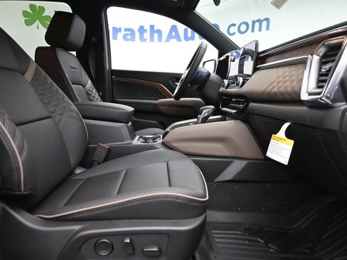 New 2026 GMC Canyon Denali AWD/4WD image 9