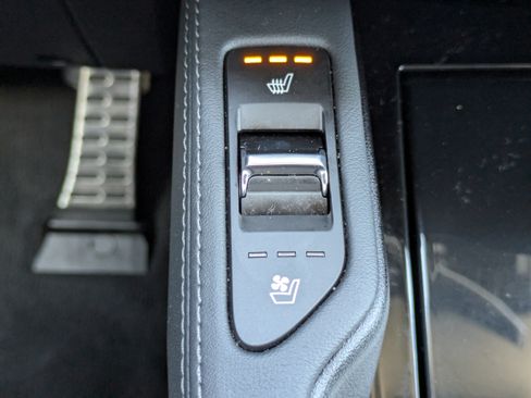 Certified 2025 Kia Telluride SX w/ SX Captain's Chair Package FWD image 28
