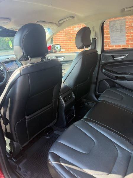 Used 2019 Ford Edge Titanium w/ Cold Weather Package AWD/4WD image 12