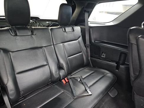 Used 2020 Ford Explorer Limited w/ Class III Trailer Tow Package AWD/4WD image 9