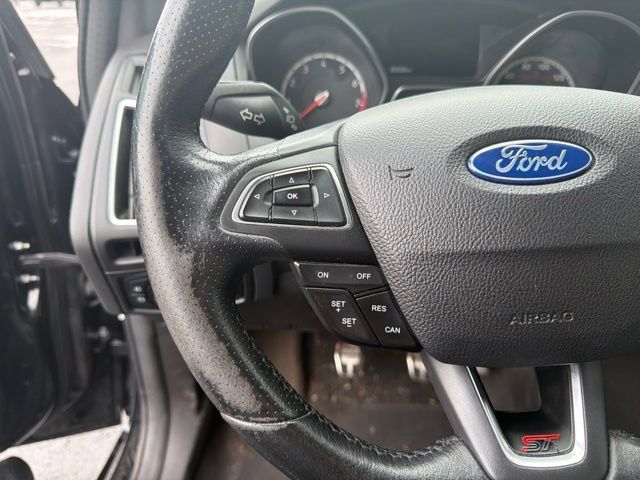 Used 2016 Ford Focus ST FWD image 19