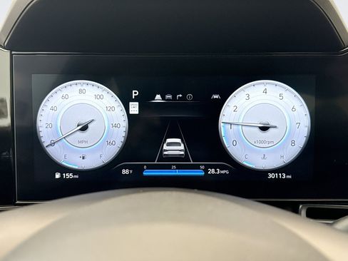 Used 2024 Hyundai Elantra SEL FWD image 13