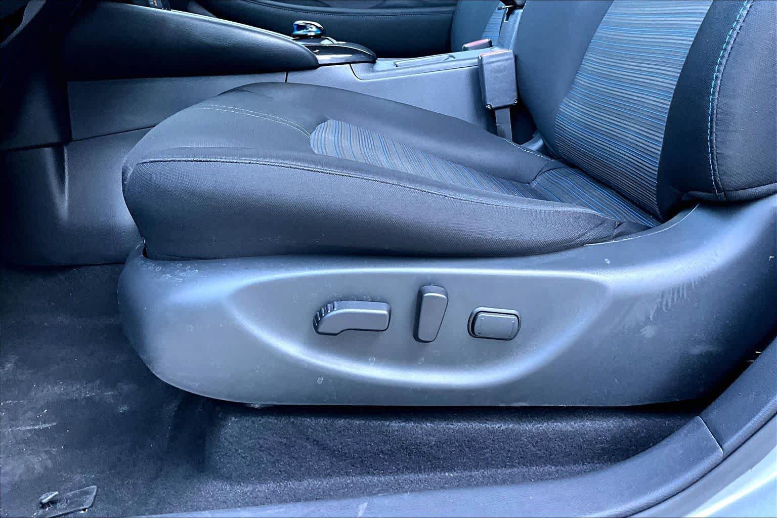 Certified 2024 Nissan Leaf SV Plus FWD image 32