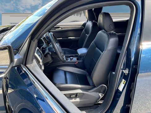 Used 2022 Volkswagen Atlas Cross Sport SE AWD/4WD image 21
