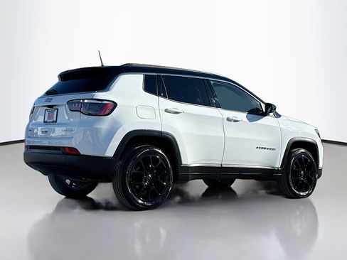 Used 2025 Jeep Compass Limited image 2